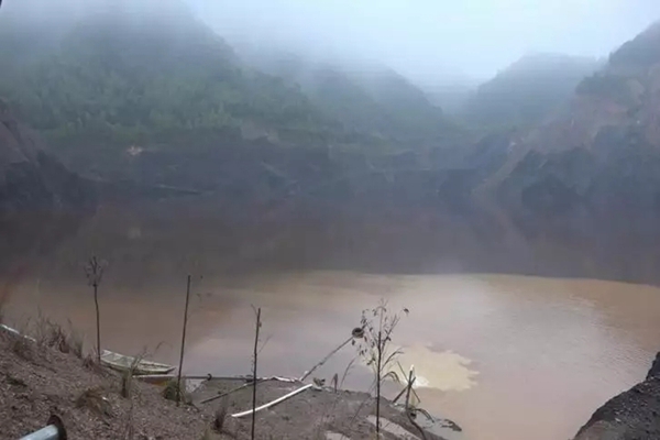 湖南省益陽(yáng)市石煤礦山環(huán)境污染問(wèn)題十分突出